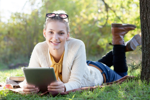 eAcademy Frau Tablet